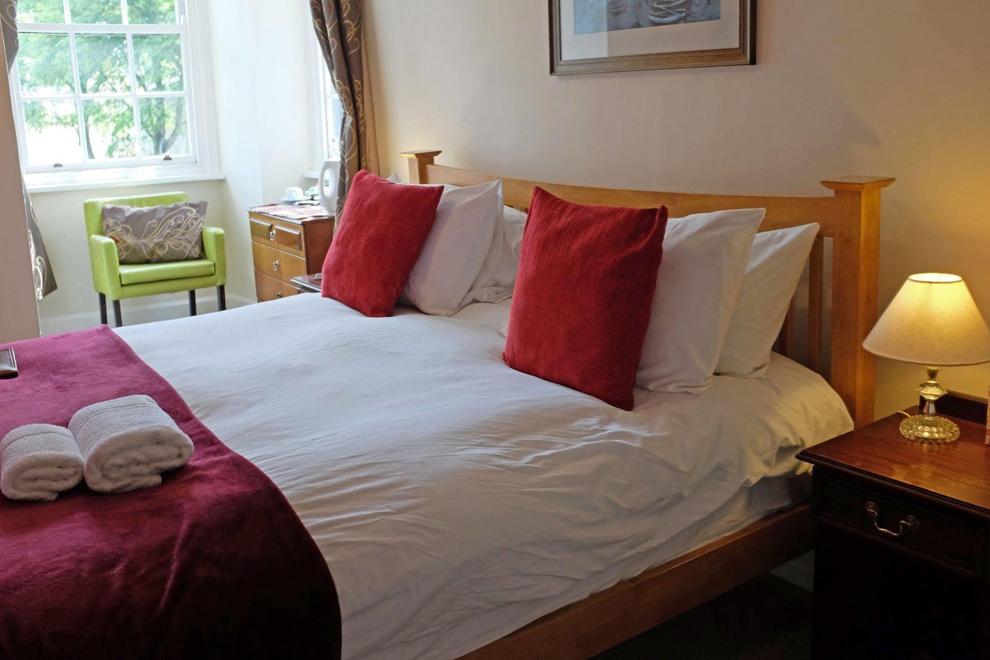 The Old Court Hotel Witney Kültér fotó